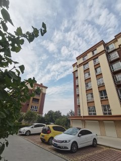 东阿电梯洋房悦和苑5室3厅3卫买一层送一层200万240m²房屋出售