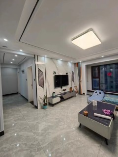 东阿高档小区湖境壹品3室2厅精装修带车储130万126.66m²房屋出售